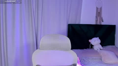 Iris Moira  online show from April 29, 2026, 11:36 am