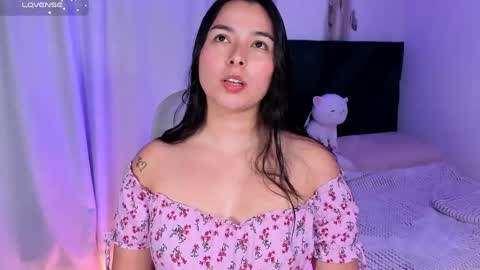 Iris Moira  online show from April 30, 2026, 11:53 pm