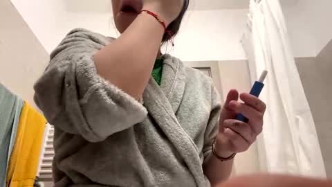 Snapshot of irisreynolds chatting on March 4, 2025, 2:49 am Maria online show from March 4, 2025, 2:49 am