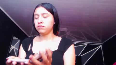 Snapshot of iriswill chatting on November 8, 2025, 1:44 pm iriswill online show from November 8, 2025, 1:44 pm