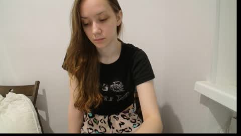 irma_b2004 online show from April 23, 2026, 9:39 pm