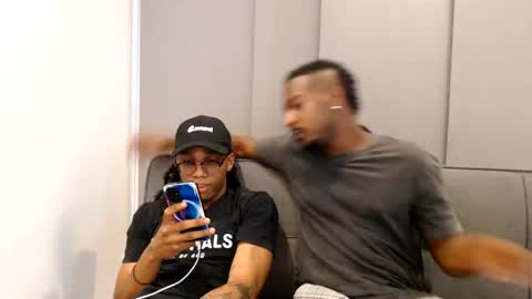 Snapshot of ironbrohood chatting on July 23, 2026, 10:19 pm Yandi Alpha Locker Room online show from July 23, 2026, 10:19 pm