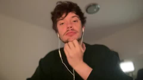 Sam online show from October 17, 2025, 8:11 pm