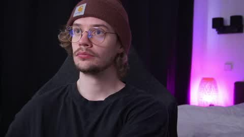 Sam online show from June 8, 2026, 10:37 am