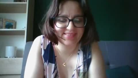 Paris online show from June 22, 2026, 5:26 am