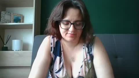 Paris online show from July 7, 2026, 7:23 am
