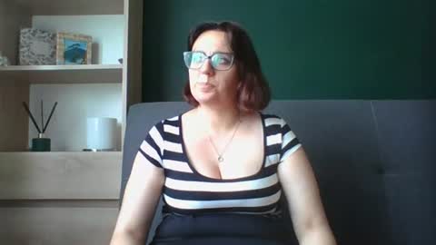 Paris online show from July 14, 2026, 10:21 am