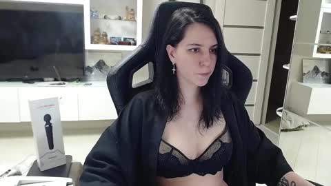 Irwi Tomboy online show from January 12, 2025, 9:19 am