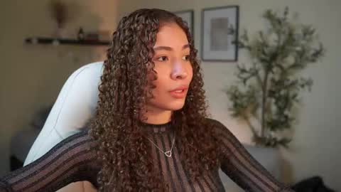 isa_____ online show from March 27, 2026, 9:03 pm