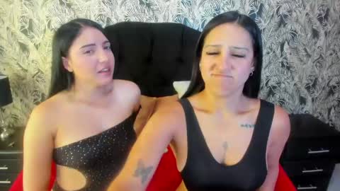 Isa and Natasha online show from April 10, 2026, 1:38 pm