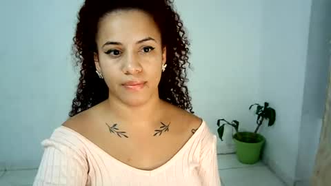 isa_bellaxx23 online show from June 30, 2026, 3:40 am