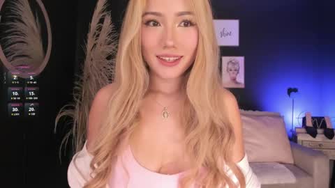 Snapshot of isa_cortes_ chatting on May 1, 2026, 4:33 pm Isa Cortes online show from May 1, 2026, 4:33 pm
