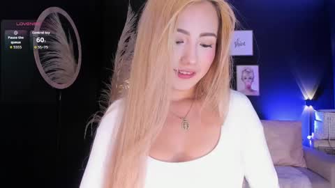 Snapshot of isa_cortes_ chatting on May 16, 2026, 10:41 pm Isa Cortes online show from May 16, 2026, 10:41 pm