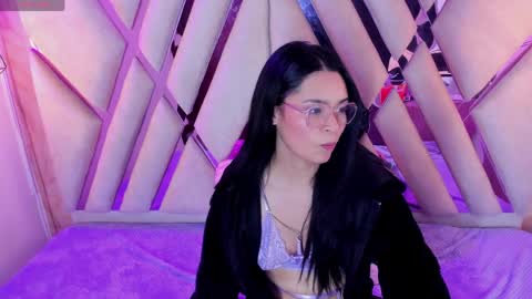 Isa online show from April 11, 2026, 8:07 am