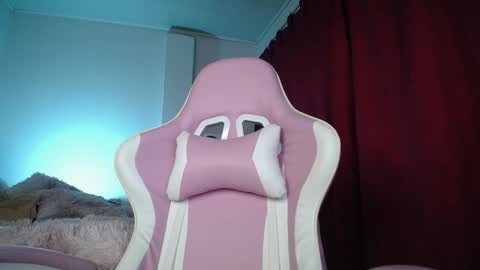 Isabella  online show from September 12, 2025, 10:37 am