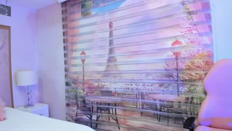 Snapshot of isa_little4u chatting on September 30, 2025, 10:31 am online show from September 30, 2025, 10:31 am