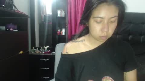 Snapshot of isa_mey chatting on January 3, 2025, 1:59 am Isa online show from January 3, 2025, 1:59 am