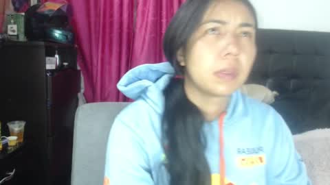 Snapshot of isa_mey chatting on March 5, 2025, 2:46 am Isa online show from March 5, 2025, 2:46 am