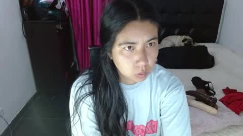 Snapshot of isa_mey chatting on October 13, 2025, 1:38 am Isa online show from October 13, 2025, 1:38 am