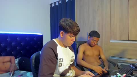 isaac_master77 online show from November 7, 2025, 4:12 am