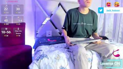 Isaac online show from December 19, 2025, 1:01 am