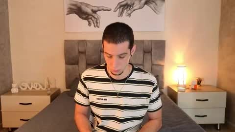 isaacblaze  online show from May 28, 2026, 3:48 am