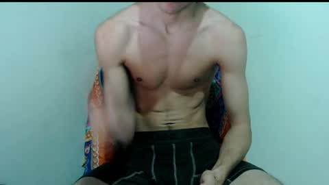 Snapshot of isaaclatino chatting on April 23, 2026, 3:08 am isaac online show from April 23, 2026, 3:08 am