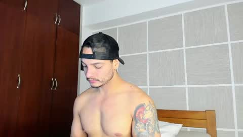 Isaac Surez online show from May 11, 2026, 11:38 am