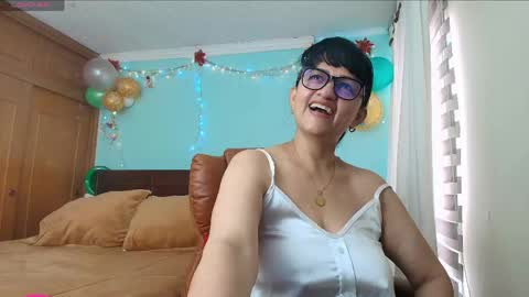 Isabeel Sofia online show from June 5, 2026, 3:18 pm