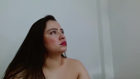 isabel online show from September 16, 2025, 4:52 pm