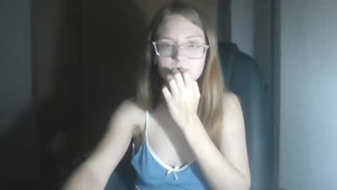 Snapshot of isabel_loveee chatting on November 6, 2025, 8:32 pm isabel_loveee online show from November 6, 2025, 8:32 pm