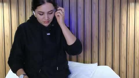 isa1207 online show from December 21, 2025, 1:46 am