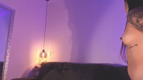 Isabela online show from February 5, 2026, 11:37 am