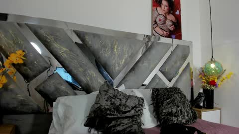 Mommy Isa online show from April 10, 2026, 12:32 pm