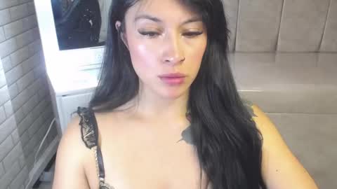 Snapshot of isabella_collen_v chatting on March 18, 2026, 1:36 pm Hi Stream 800am to 200pm online show from March 18, 2026, 1:36 pm