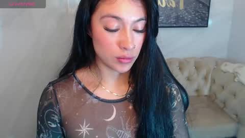 Snapshot of isabella_collen_v chatting on June 5, 2026, 1:17 pm Hi Stream 800am to 200pm online show from June 5, 2026, 1:17 pm