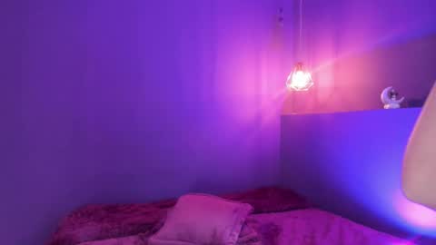 isabella_crofts online show from February 11, 2026, 3:00 am