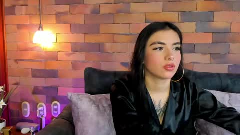 ISABELLA online show from April 20, 2026, 3:26 pm