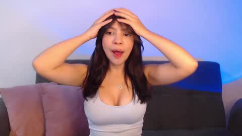 Snapshot of isabella_jones9 chatting on January 11, 2025, 2:20 am ISABELLA online show from January 11, 2025, 2:20 am