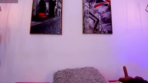 Snapshot of isabella_lopez_ chatting on February 28, 2025, 12:09 pm Isabel Lopez online show from February 28, 2025, 12:09 pm