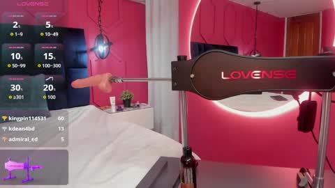 Isabella  online show from May 29, 2026, 8:29 pm
