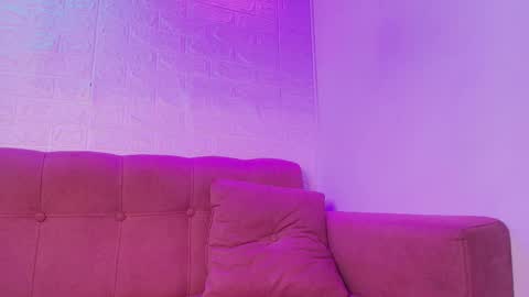 Snapshot of isabella_noir1 chatting on October 22, 2025, 5:08 am Isabella online show from October 22, 2025, 5:08 am