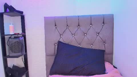 Isabella online show from July 28, 2026, 8:34 pm