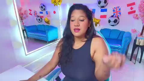 Isabella  online show from June 13, 2026, 7:56 pm