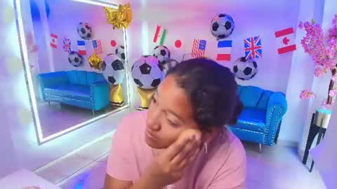 Isabella  online show from June 17, 2026, 7:37 pm