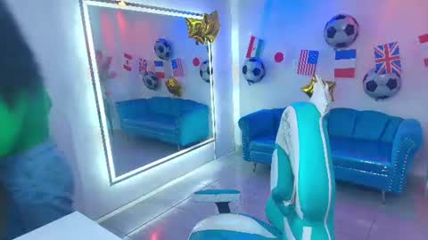 Isabella  online show from July 10, 2026, 7:16 pm