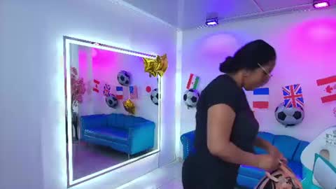 Isabella  online show from July 11, 2026, 7:49 pm