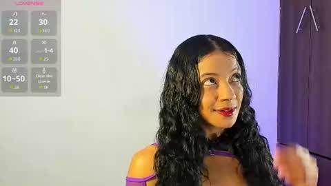 Snapshot of isabella_savina chatting on August 1, 2026, 12:32 am Isabella online show from August 1, 2026, 12:32 am