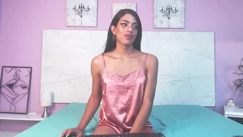 Isabella online show from January 10, 2026, 3:25 pm