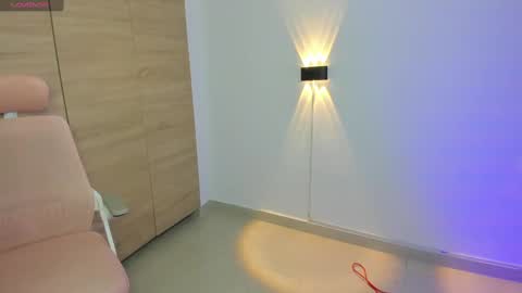 Snapshot of isabella_thomsonp chatting on March 11, 2025, 8:53 pm Isabella Thompson online show from March 11, 2025, 8:53 pm